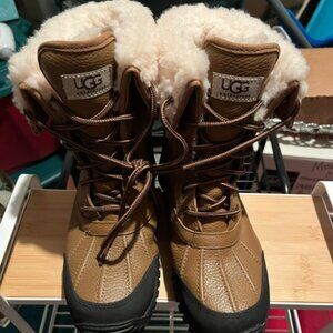 UGG Boots - furry inside